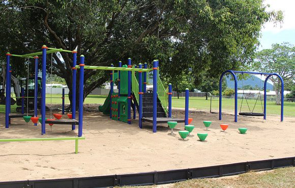 Lyndel Drive Park Play Ground